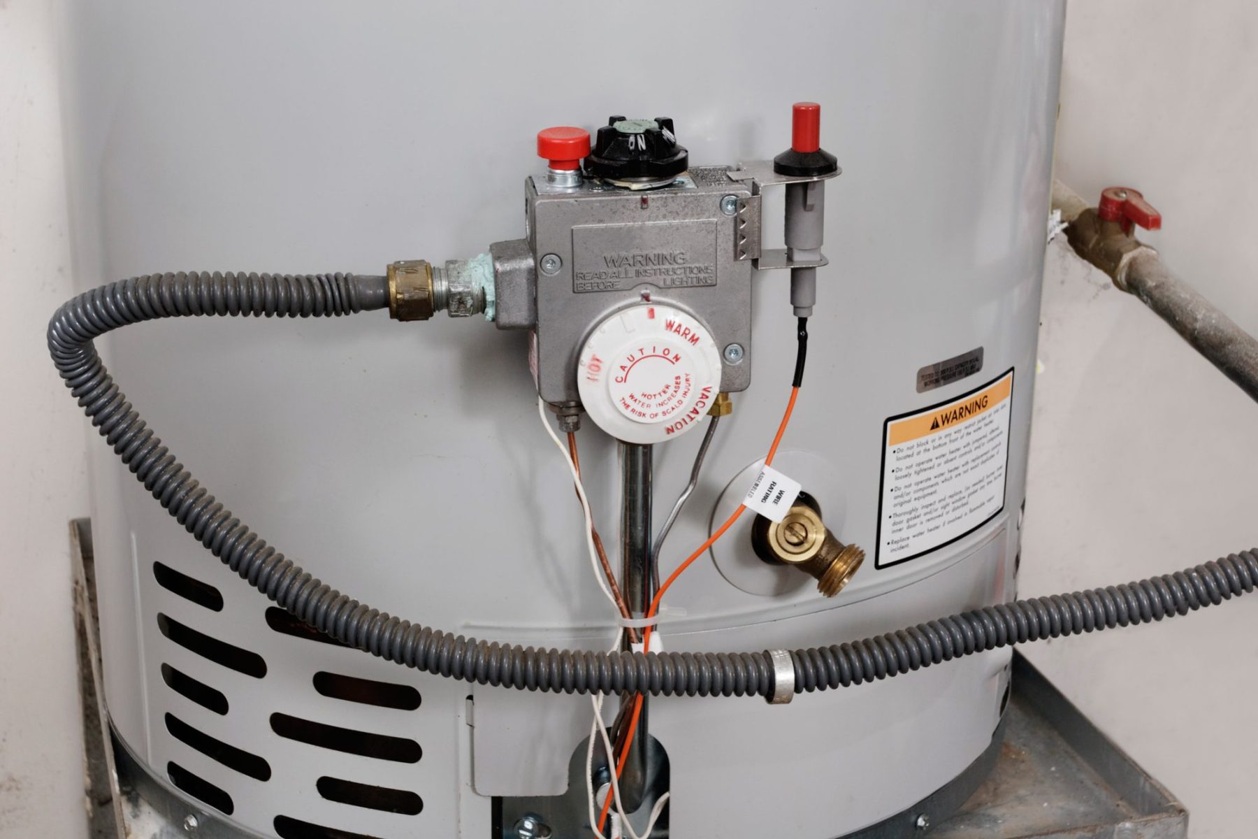 Getting Maximum Longevity From Your Water Heater With the Right Maintenance